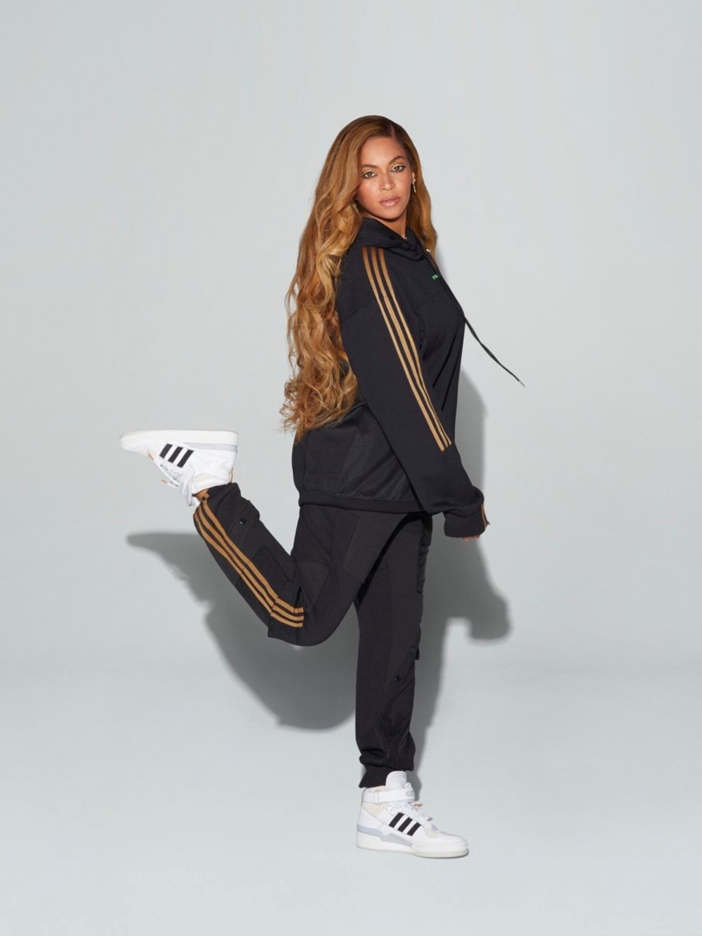 IVY PARK IVP Forum MIDI 
White/black/mesa
